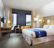 Bedroom 6 Park Inn by Radisson Liege Airport