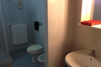 In-room Bathroom Hotel Archimede Ortigia