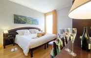 Kamar Tidur 5 Wine Hotel San Giacomo Activity & Wellness