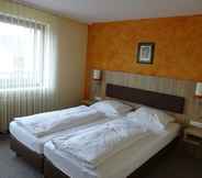 Bedroom 3 Gasthof Hotel Zum Ross