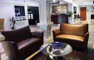 Lobby 7 Days Inn & Suites by Wyndham Lakeland