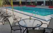 Swimming Pool 3 Avari Lahore