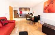 Common Space 4 The Spires Serviced Apartments Birmingham