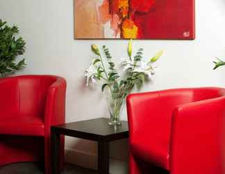 Sảnh chờ 2 The Spires Serviced Apartments Birmingham