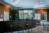 Bar, Cafe and Lounge Warbrook House Heritage Hotel