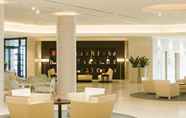 Lobi 6 Starhotels Grand Milan