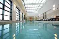 Swimming Pool Starhotels Grand Milan