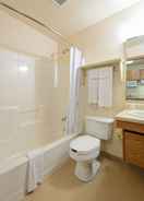 BATHROOM Extended Stay America Select Suites - Las Cruces