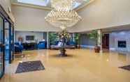 Lobby 5 Comfort Suites Savannah Gateway I-95