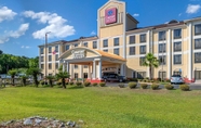 Bên ngoài 3 Comfort Suites Savannah Gateway I-95