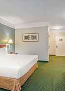 BEDROOM La Quinta Inn & Suites by Wyndham Stephenville