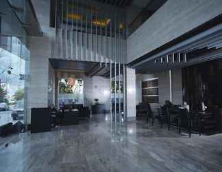 Lobby 2 Mosaic Hotel - Noida