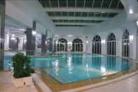 Swimming Pool El Mouradi Palm Marina