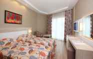 Bedroom 5 Riviera Hotel & Spa
