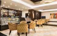 Restaurant 2 Ramada Plaza by Wyndham Karachi Airport Hotel