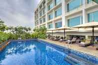 Swimming Pool Radisson Blu Bengaluru Outer Ring Road