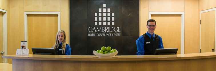 ล็อบบี้ Cambridge Hotel and Conference Centre