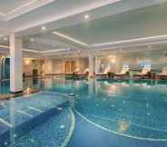 Swimming Pool 3 Alpenpalace Luxury Hideaway & Spa Retreat