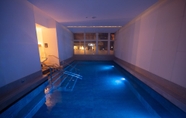 Swimming Pool 3 Therme 51