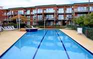 Kolam Renang 4 Perth Ascot Central Apartment Hotel