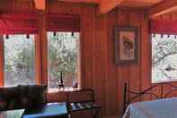 Bedroom Silver River Adobe Inn