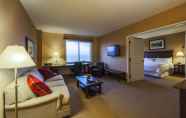 Bedroom 6 Sheraton Duluth Hotel