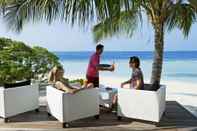 บาร์ คาเฟ่ และเลานจ์ Vilamendhoo Island Resort & Spa