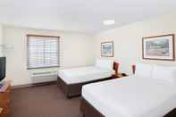 Bedroom WoodSpring Suites Corpus Christi