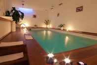 Swimming Pool Il San Francesco Charming Hotel