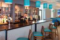 บาร์ คาเฟ่ และเลานจ์ Leonardo Hotel Plymouth -  Formerly Jurys Inn