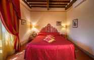 Kamar Tidur 7 Villa Borgo San Pietro