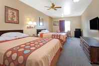 Kamar Tidur Super 8 by Wyndham St. Louis Airport