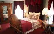 Kamar Tidur 6 Isaiah Jones Homestead Bed & Breakfast