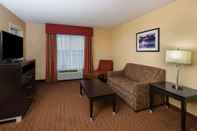 Ruang untuk Umum La Quinta Inn & Suites by Wyndham Warner Robins - Robins AFB