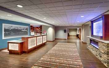 Lobi 4 Hampton Inn & Suites Pocatello