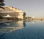 Swimming Pool 5 Grand Hotel Excelsior