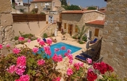 Swimming Pool 3 Porfyrios Country House