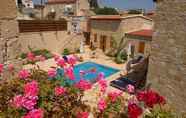 Swimming Pool 3 Porfyrios Country House