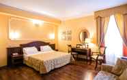 Kamar Tidur 5 Grand Hotel Italia