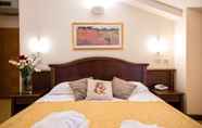 Bilik Tidur 7 Grand Hotel Italia