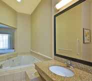 Phòng tắm bên trong 6 Fairfield Inn & Suites by Marriott Chattanooga South/East Ridge