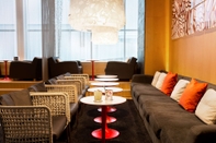 Quầy bar, cafe và phòng lounge Hilton Helsinki Airport
