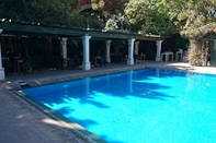 Swimming Pool Hotel Gobernador