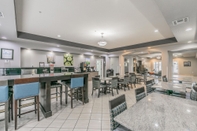 Bar, Cafe and Lounge La Quinta Inn & Suites by Wyndham Granbury