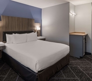 Bedroom 7 Best Western Plus Appleton Airport/Mall Hotel