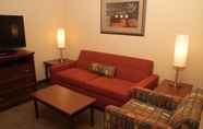 Common Space 3 Best Western Plus Appleton Airport/Mall Hotel