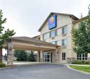 Exterior 2 Comfort Inn & Suites McMinnville Wine Country