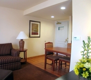 Common Space 4 Homewood Suites by Hilton Fairfield-Napa Valley Area