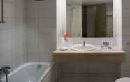 In-room Bathroom 4 Amalia Hotel Delphi