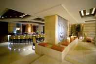 Bar, Cafe and Lounge Raffles Dubai